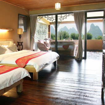 Yangshuo Mountain Retreat