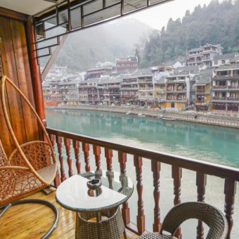 Riverside Homestay - Jiāng Jing Hotel